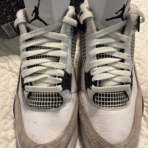 Jordan 4 Retro “Military Black” 8.5 Mens